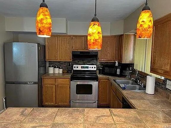 4th image of 12030 Mignon Dr
