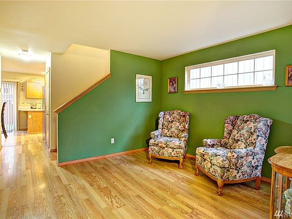4th image of 1203 126th Street Ct E