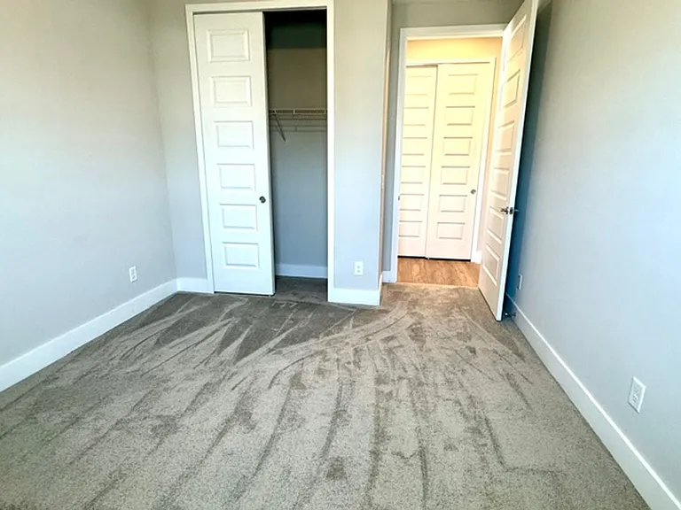 7825 Spectrum Dr — Photo 26