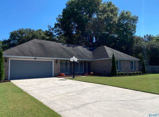 3008 Stoneway Dr SW, Decatur, AL 35603
