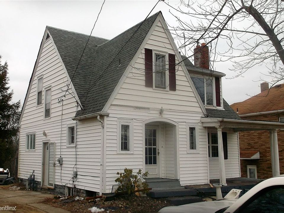 2869 Pennsylvania Ave.
