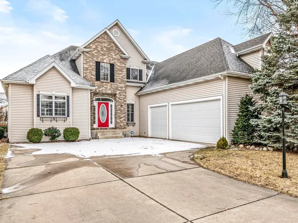 26014 Westwood Hills Dr, South Bend, IN 46628