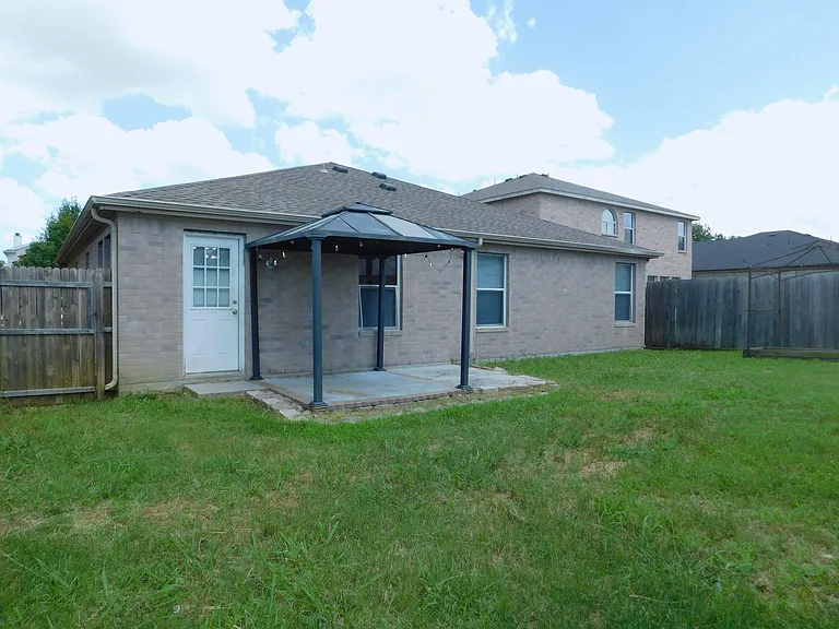 1648 Crown Point Dr — Photo 27
