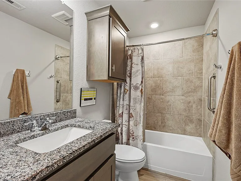 2042 Rock Ridge Ave — Photo 17