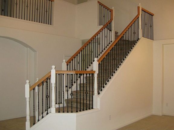 4th image of 4305 NE 93rd St