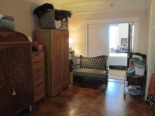 Rented by Windsor Homes Realty Corp | media 79