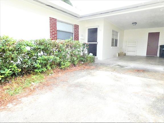 2nd image of 1966 Lanier Ct
