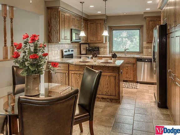 5th image of 15504 Mason Cir