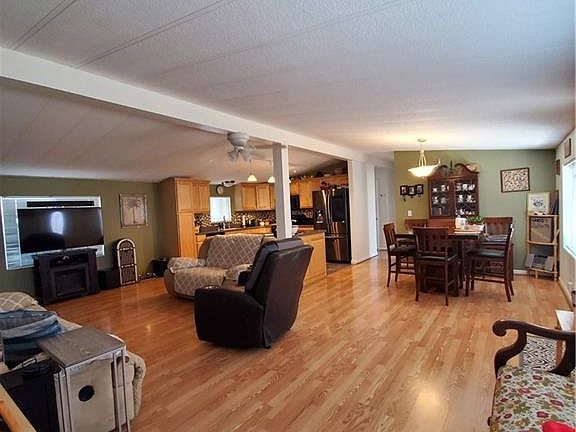 2nd image of 976 Turney Dr
