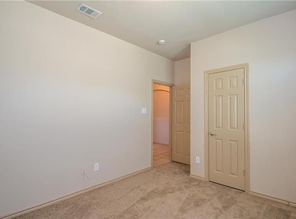 4th image of 1352 Constance Dr