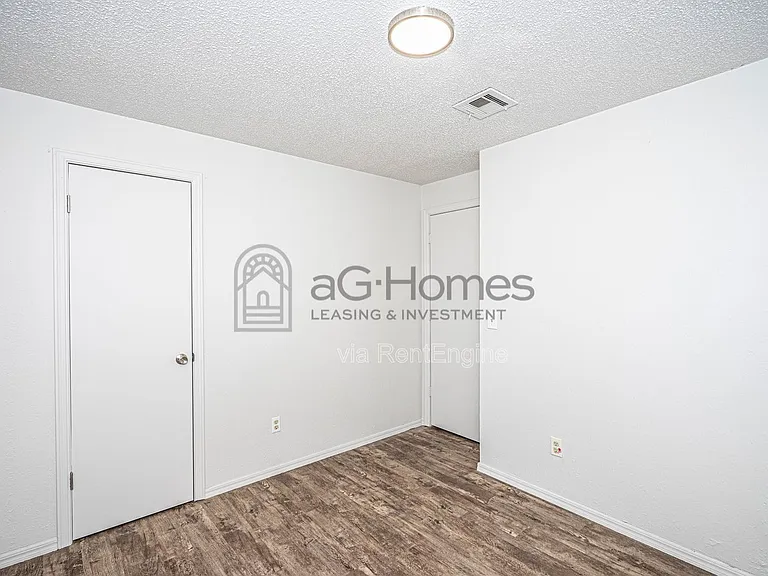3920 Dentwood Ter — Photo 17