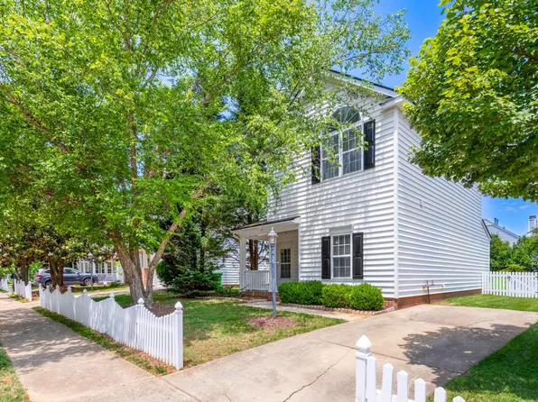 5016 Dawn Piper Dr, Raleigh, NC 27613