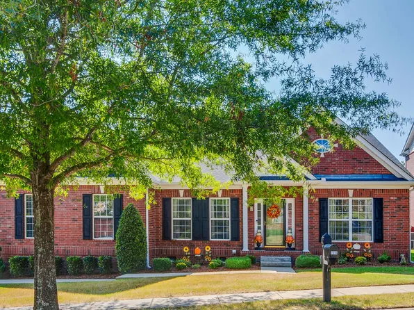 7516 Woodstream Dr, Nashville, TN 37221