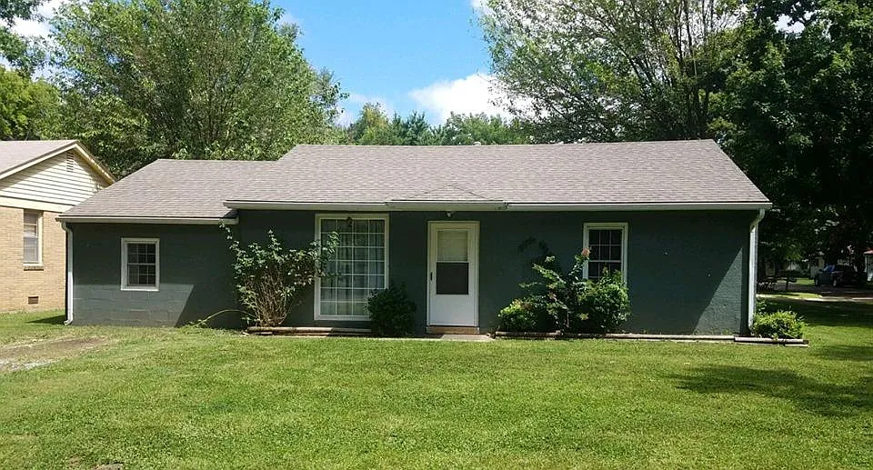 320 E 18th Ave
