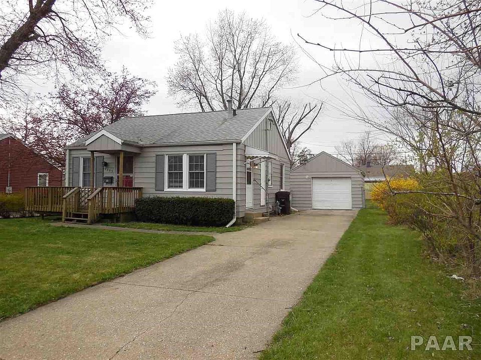 1st image of 4703 N Edgebrook Dr