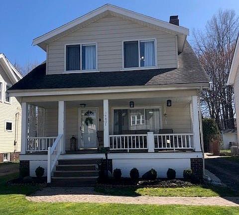 2nd image of 14807 Leonard Ave