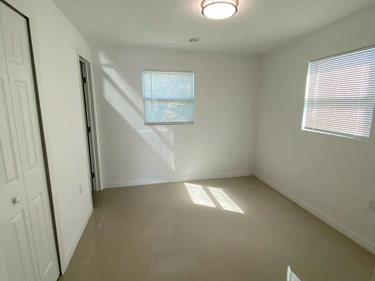 3037 Market St — Photo 15