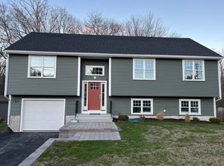 21 Doral Ln, Attleboro, MA 02703