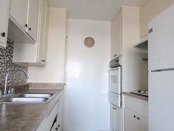 2nd image of 1138 S Corning St APT 7