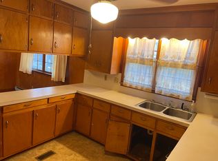 (Undisclosed Address), Walnut Cove, NC 27052