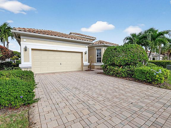 3rd image of 6875 Southport Drive