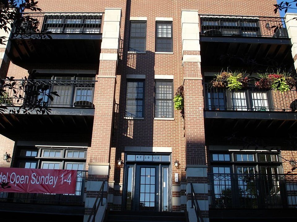 Beacon Hill Condos