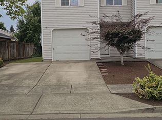 4461 Munker St, Hubbard, OR 97032