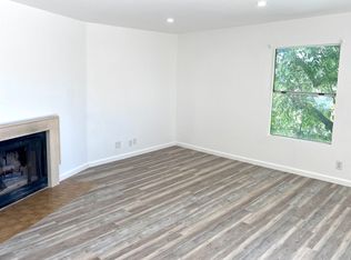 14914 Hamlin St APT 103, Van Nuys, CA 91411