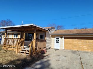 4317 Brighton Dr, Lansing, MI 48911