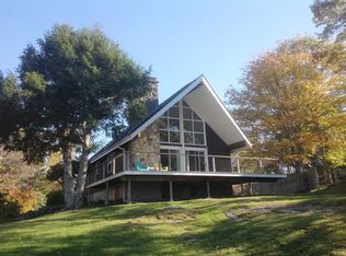 23 Rainbow Ln, New Harbor, ME 04554
