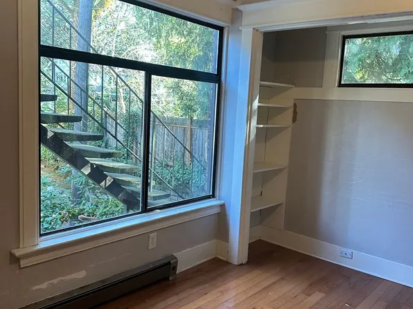 Heatherfield 5800, 5800 15th Ave NE #10, Seattle, WA 98105