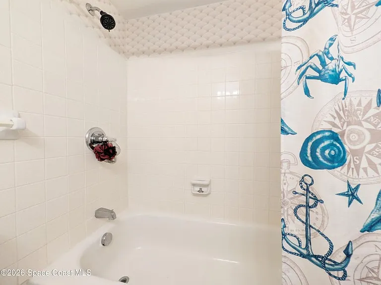190 E Olmstead Dr #E10 — Photo 11