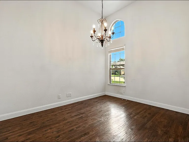 1733 Adalina Dr — Photo 13