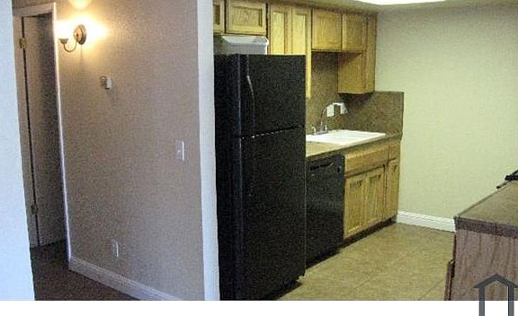 5th image of 5250 E Lowe Ave