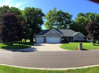 5934 Parkridge Dr, East China, MI 48054