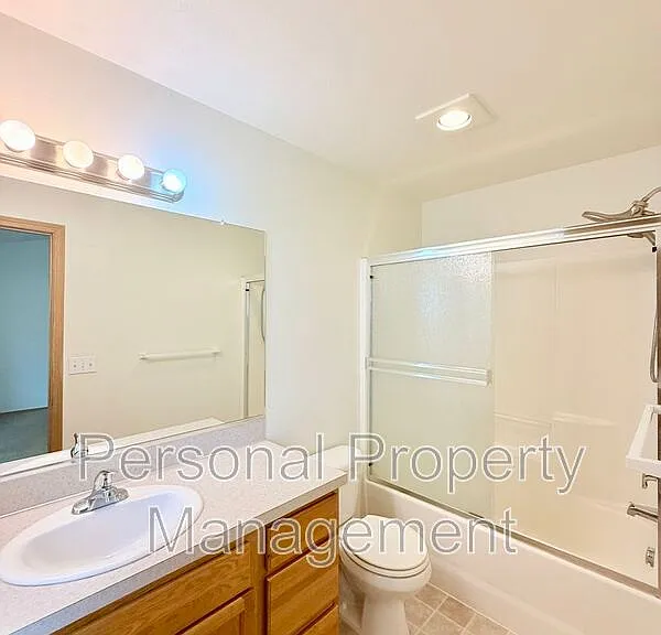 855 NW Ivy St — Photo 26