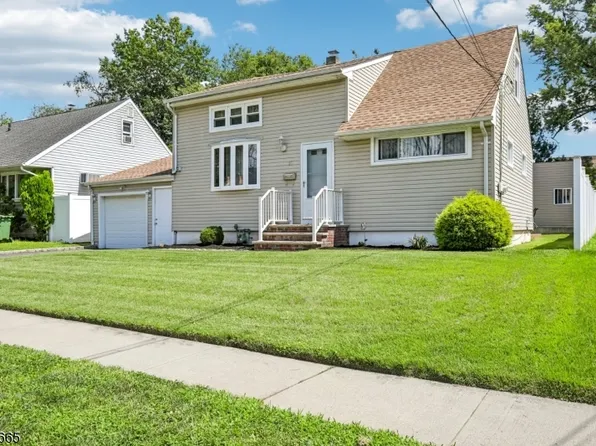 10 Independence Dr, Roselle Boro, NJ 07203