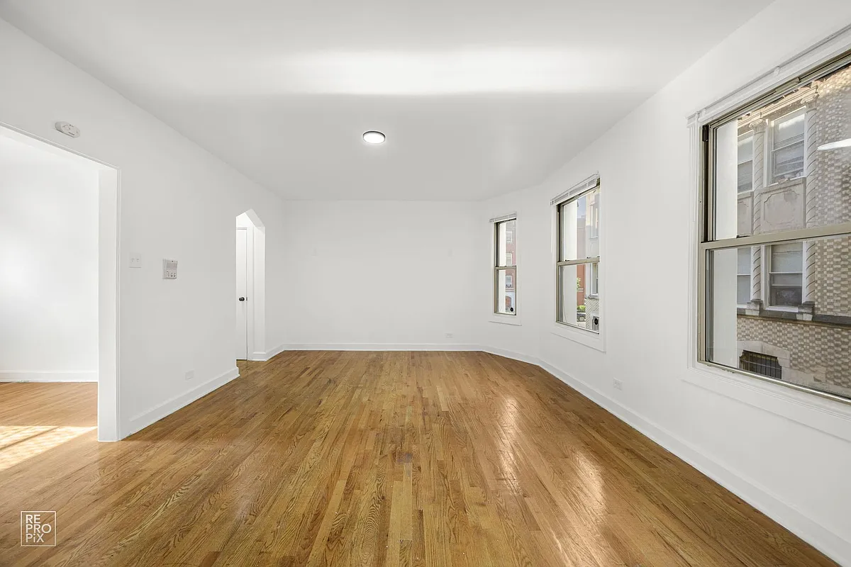 Building Photo - 8051 S Ingleside