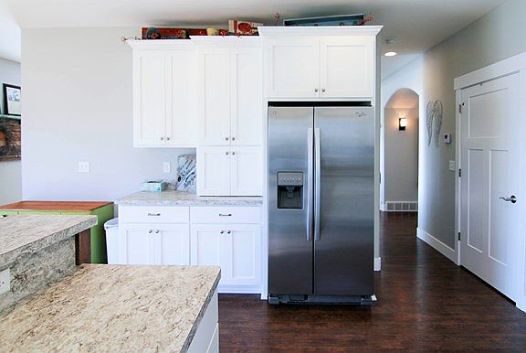 3rd image of 3226 E Edwards Dr