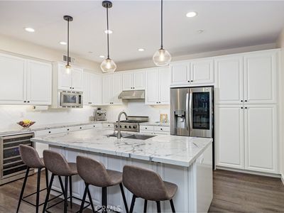 2450 Elden Ave UNIT D, Costa Mesa, CA, 92627