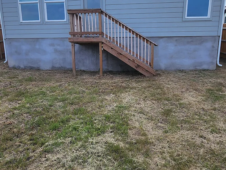2815 Charpak Dr — Photo 34