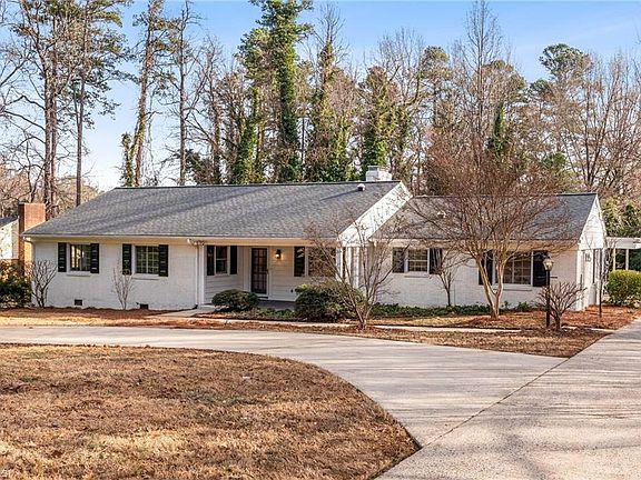 2nd image of 4107 W Friendly Ave