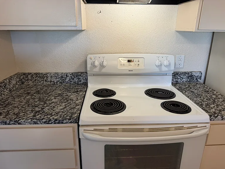901 Quetzal St #4 — Photo 5