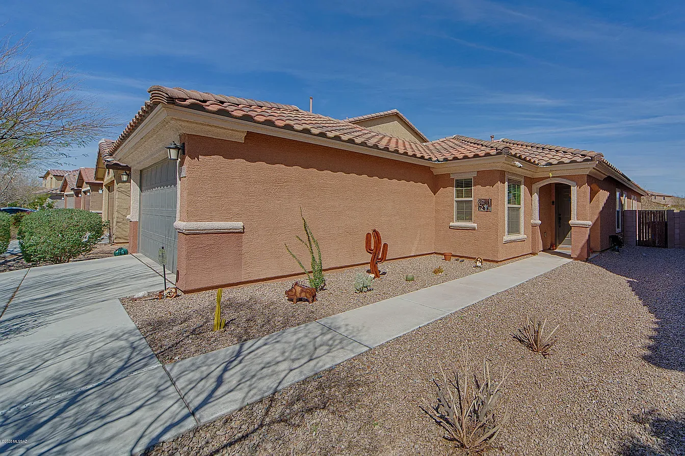 3 bed, 1515 sqft, $2,100 — Photo 2