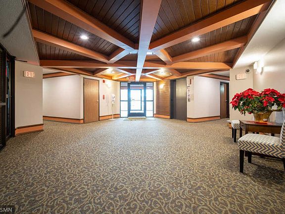 2nd image of 3440 Golfview Dr Unit 109