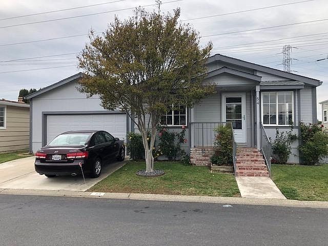 1st image of 54 Hancock Dr