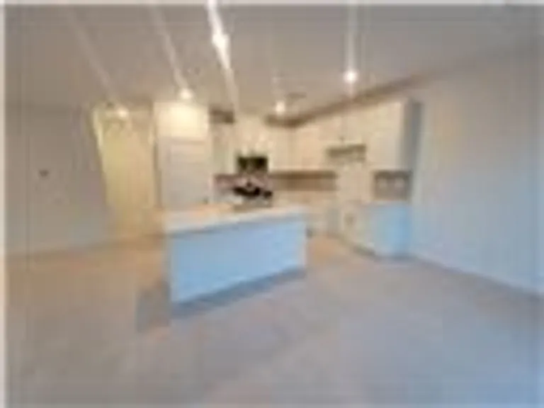 2724 Sweeping Palm Rd — Photo 10