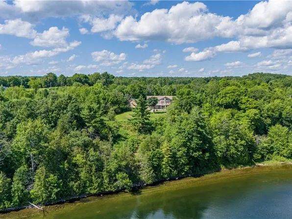 38 Oak Bluffs Rd, South Frontenac, ON K0H 2B0