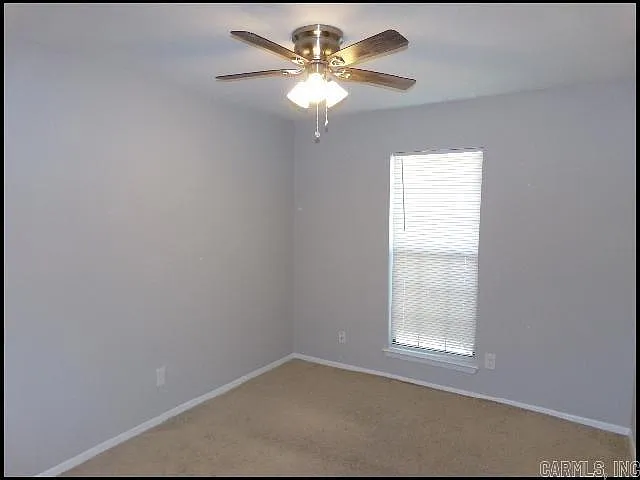 3915 Saint James Ct — Photo 10