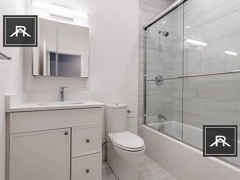 159 Everett St #301 — Photo 8